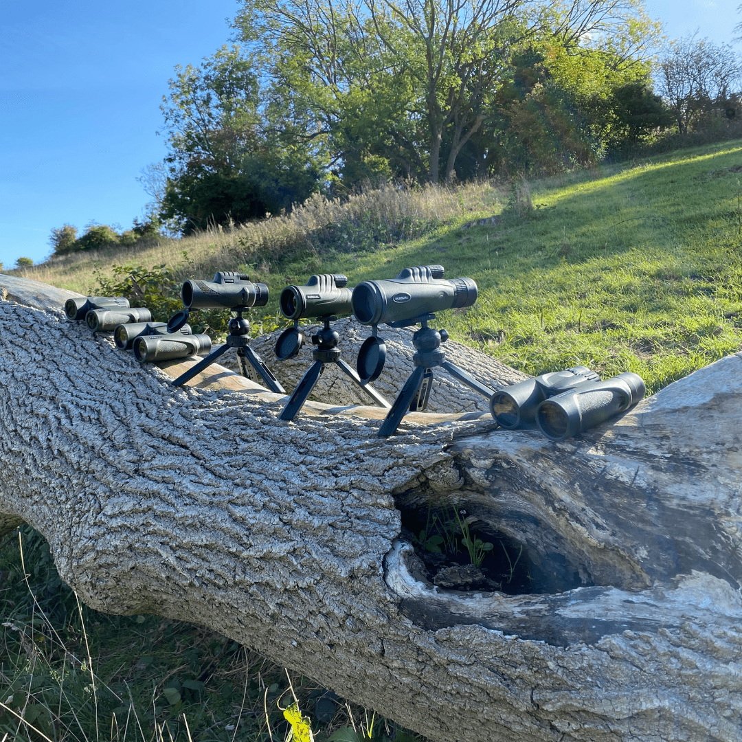 Binoculars vs Monoculars - Pursual